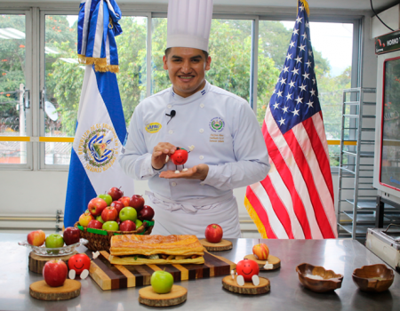 Descubre la versatilidad de las manzanas y aprende a preparar una deliciosa y sencilla receta. Descubre más aquí.