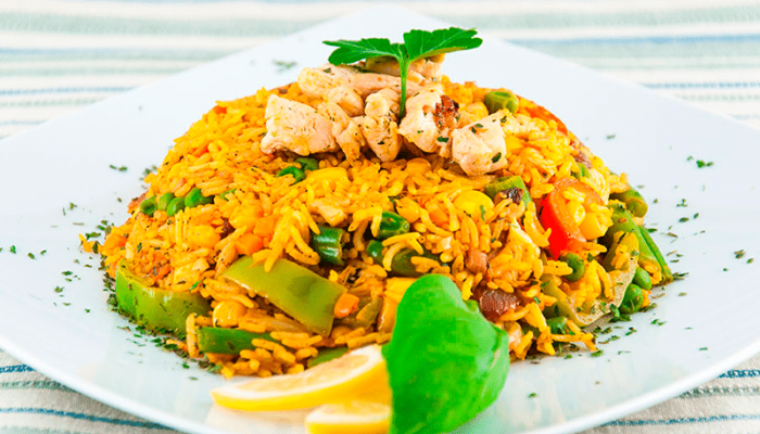 Pollo cocn arroz al vapor de cerveza