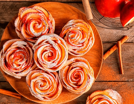 Rosas de manzana y queso crema