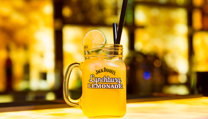 Refrescate-con-una-deliciosa-Lynchburg-lemonade--Foto destacada