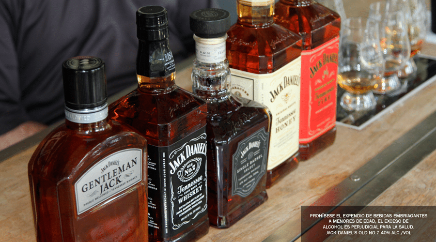 Siente la magia del whiskey Jack Daniels