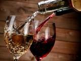¿Cuál es tu elección, una copa de vino tinto o de vino blanco?