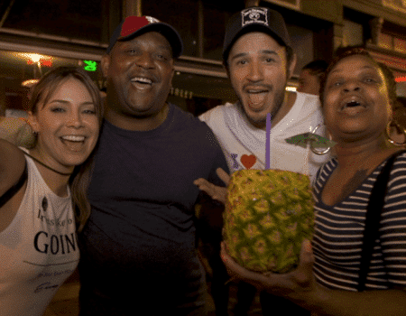 Enrúmbate con nosotros en Beale Street, la icónica calle de Memphis